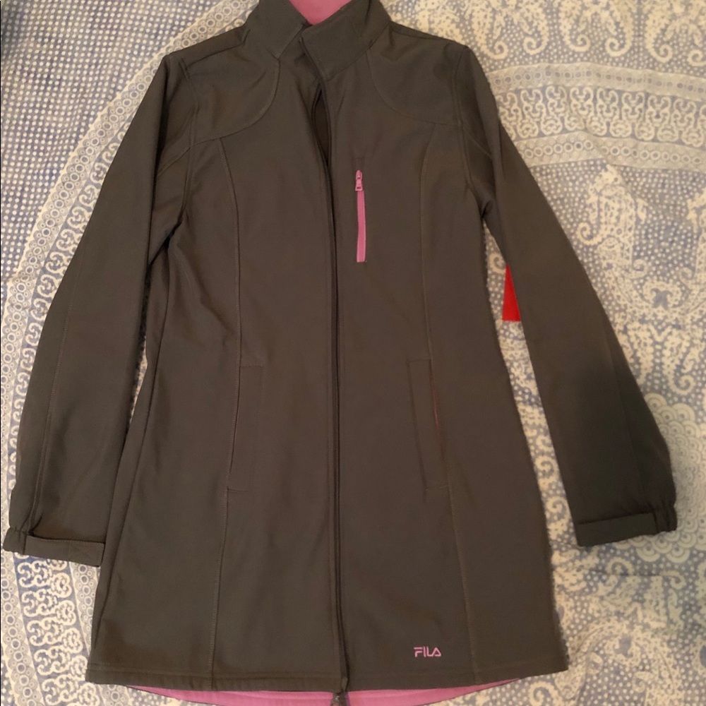 FILA - Picture 3 of 4